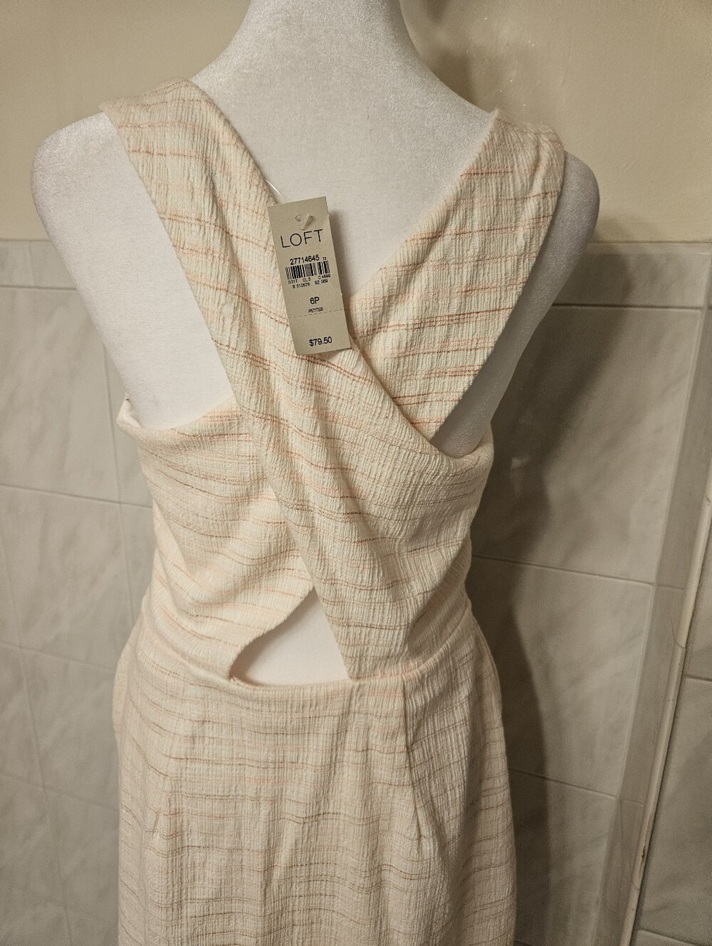 LOFT DRESS - Picture 7 of 7